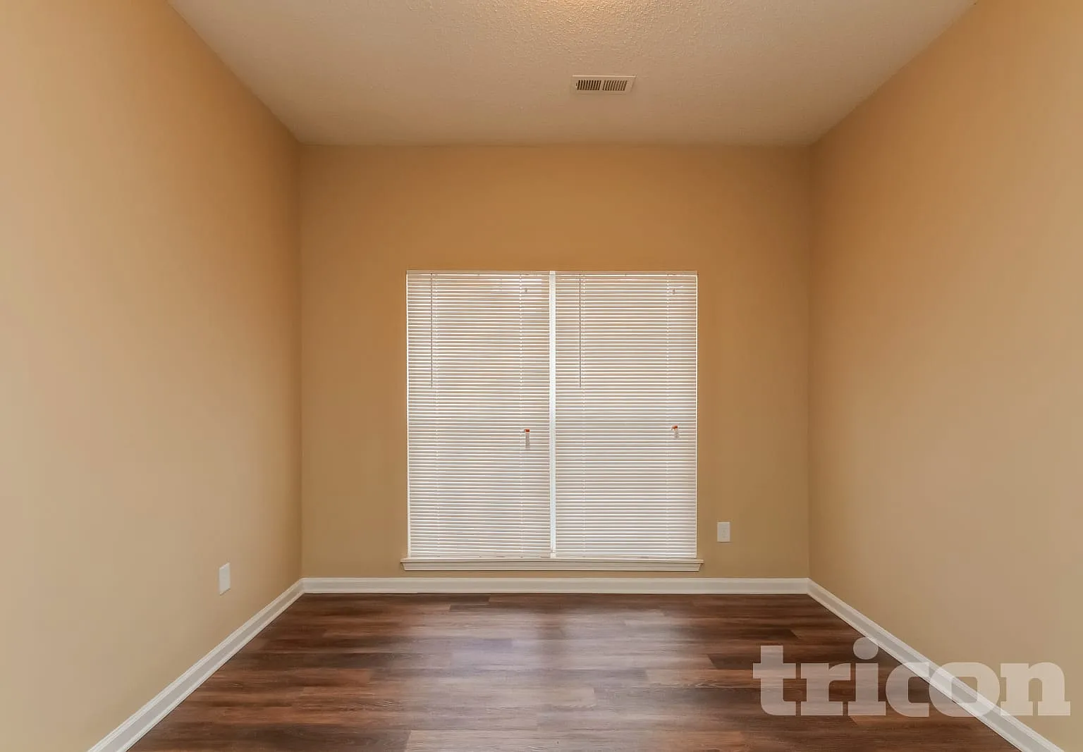 9205 Rotherham Lane Charlotte NC — Photo 4