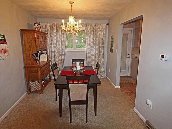 4th image of 100 Whitehall Pl