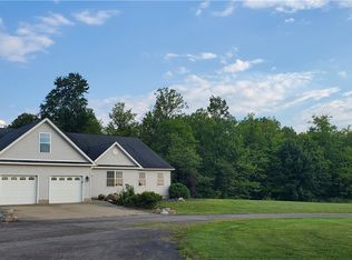 9415 Stone Rd, Litchfield, OH 44253