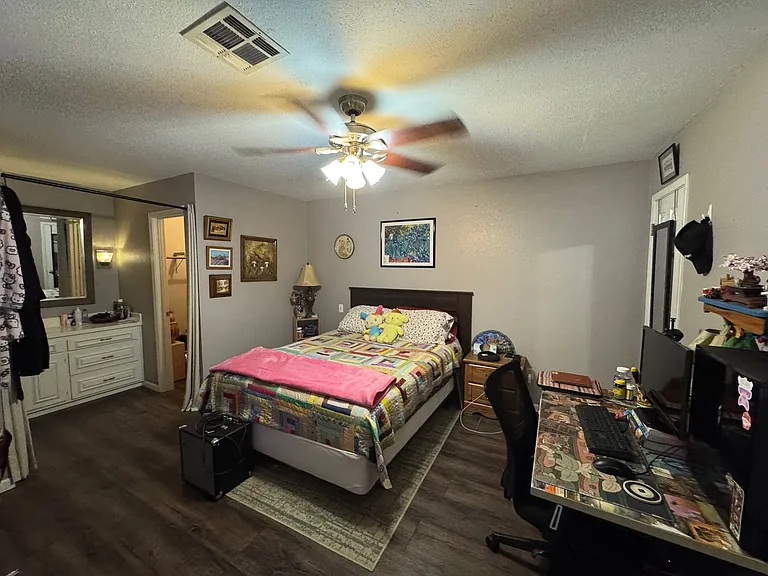 901 Rambler Dr — Photo 4
