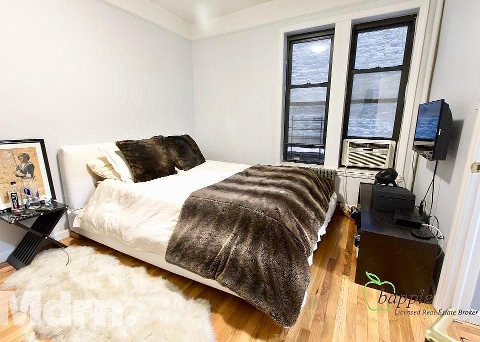 1st image of 425 W Broadway APT 2A