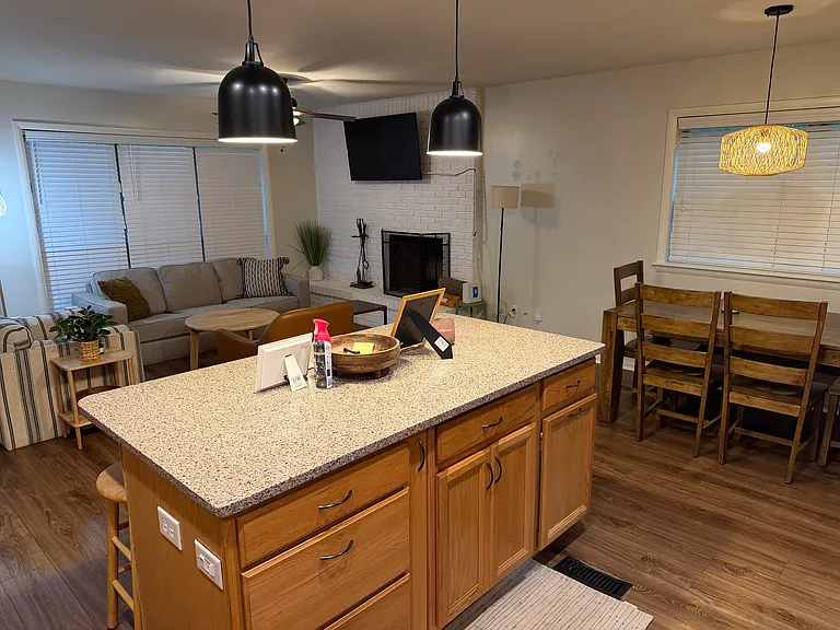 1230 N Lewis Ave #1230 — Photo 26