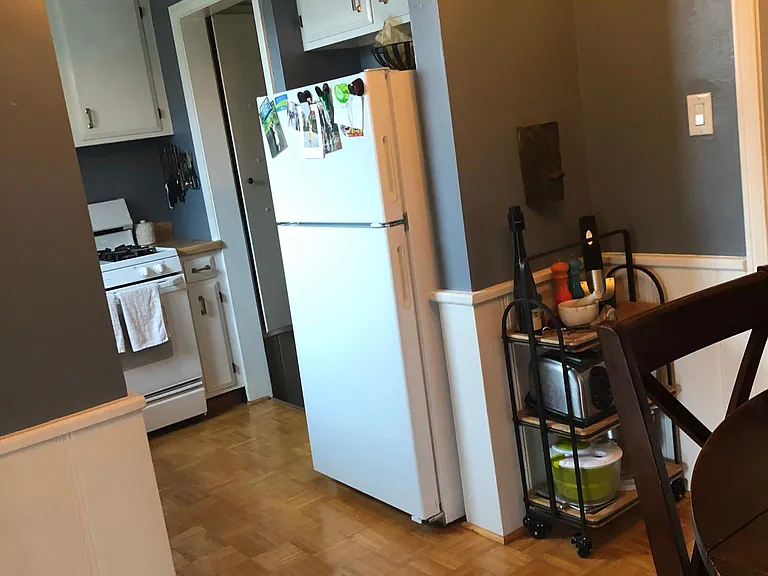126 N Wilson Ave — Photo 6