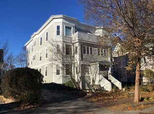 27 Arlington St APT 1, Portland, ME 04101