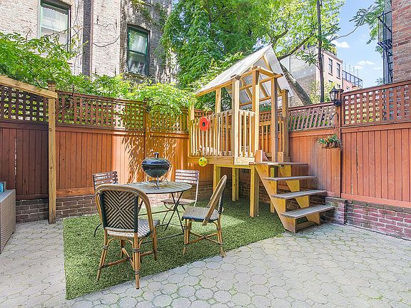 4th image of 281 W 11th St #1AB