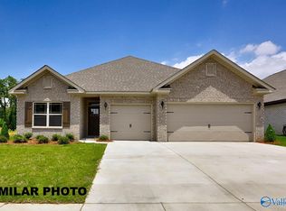 Cambridge Pennington Ave, Huntsville, AL 35811