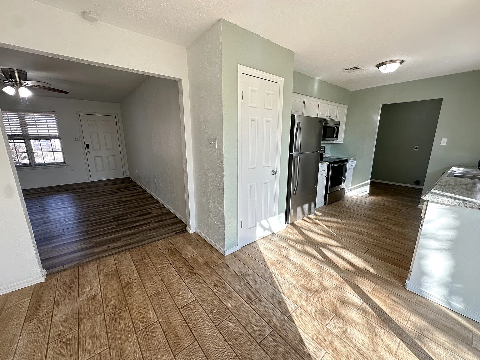 806 SE Brigadoon Way — Photo 4