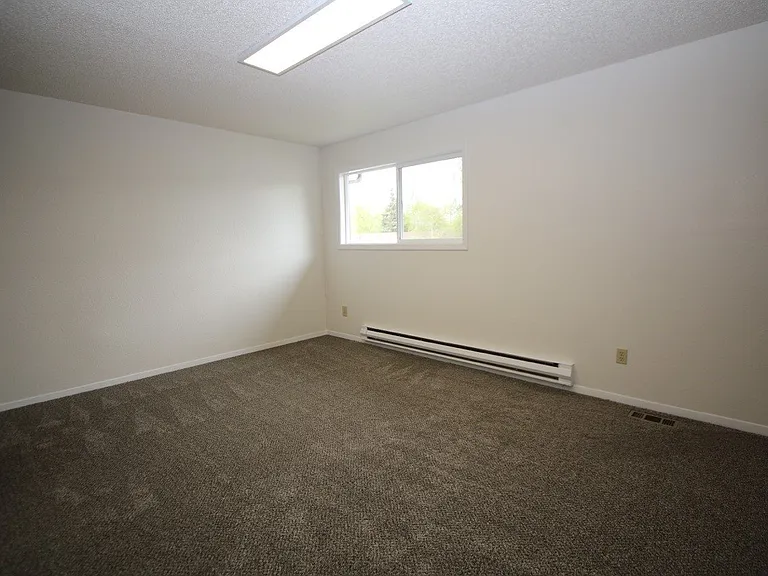 813 W 75th Ave — Photo 13