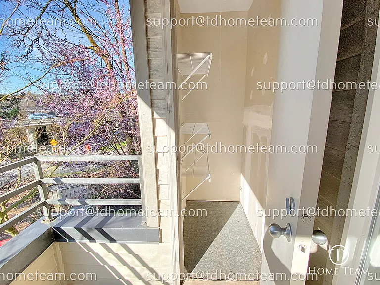 3520 Lake Washington Blvd SE #101 — Photo 15