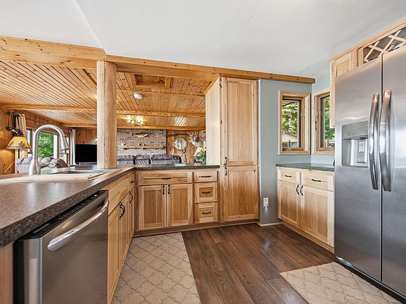5th image of 18649 S Bay Ln