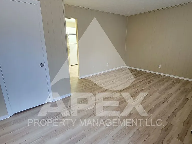 Kendle Wood Apartments — Photo 3