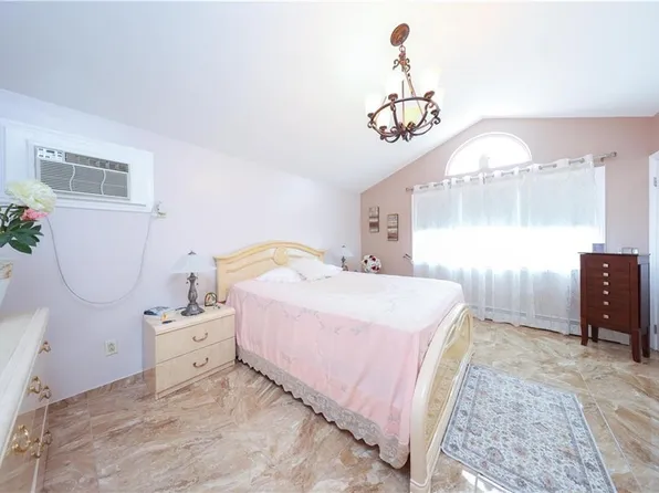 49 Lewiston Street image 28 of 45