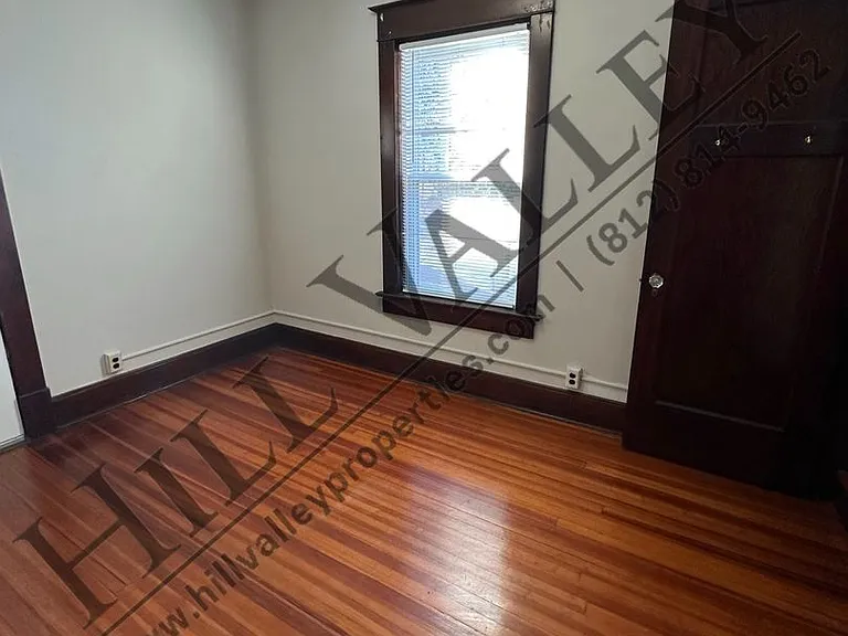 427 Washington Ave — Photo 9