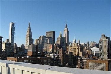 4th image of 205 3rd Ave APT 9V