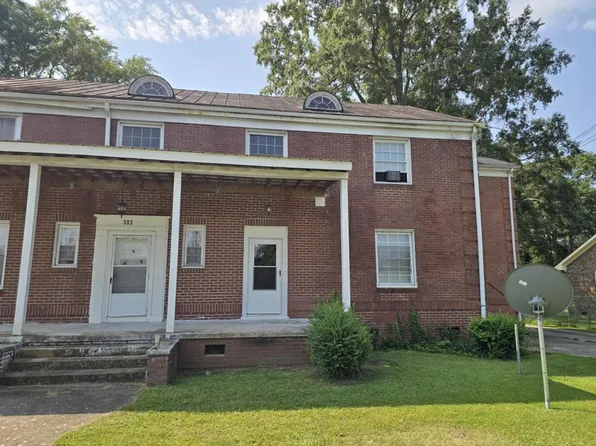 303 W Academy St, Robersonville, NC 27871