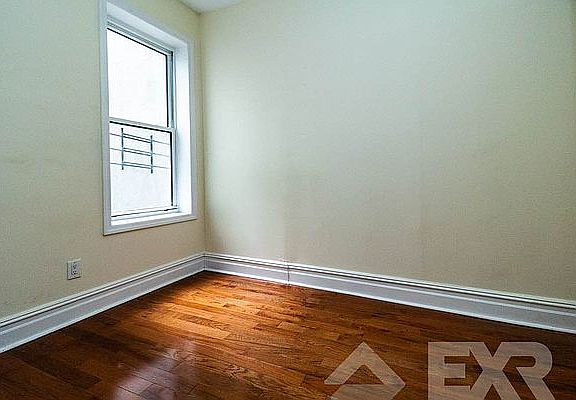 4th image of 709 De Kalb Ave #6