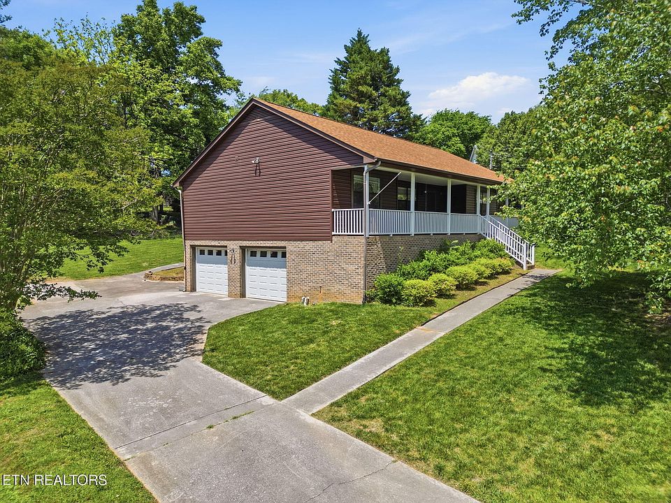 1st image of 2112 Pine Meade Rd