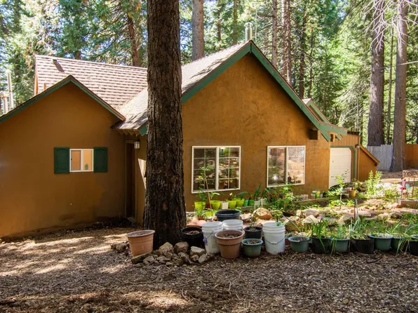 816 Blue Canyon Rd, Emigrant Gap, CA 95715
