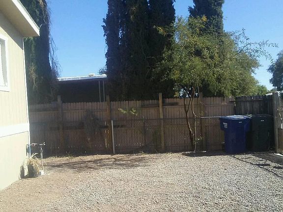 3rd image of 3833 E Mibbie Ln