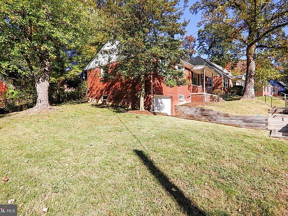 5th image of 2913 McComas Ave