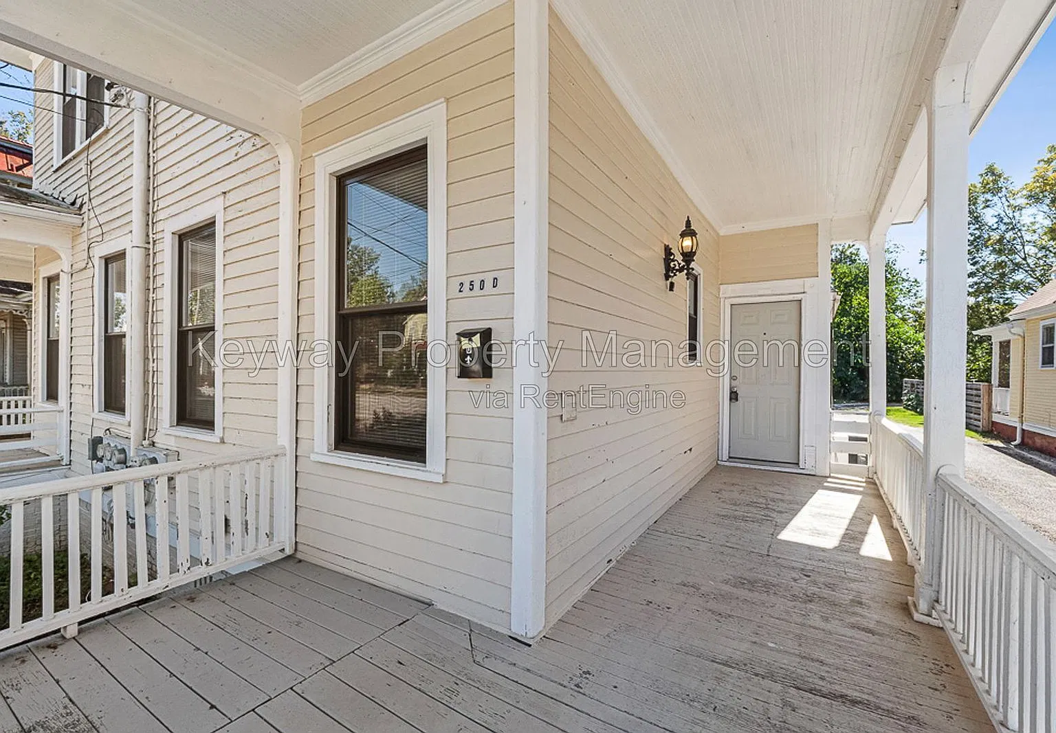 1 bed, 1.0 bath, 816 sqft, $950 — Photo 2