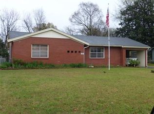 907 8th Ave, Cleveland, MS 38732