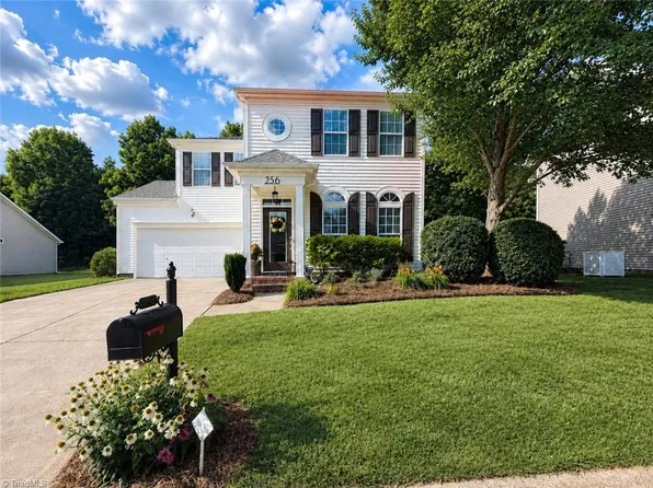 256 Brooks Landing Dr, Winston Salem, NC 27106