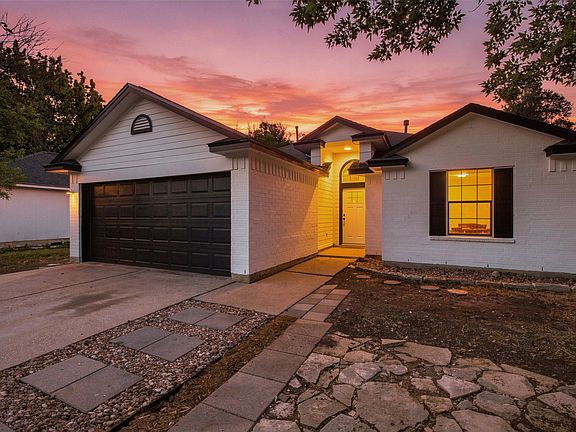 2nd image of 812 Honeysuckle Dr