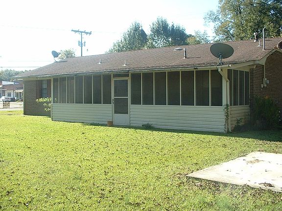 4th image of 14677 Depot St