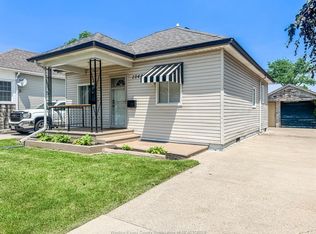 1044 Reedmere Rd, Windsor, ON N8S 2M1