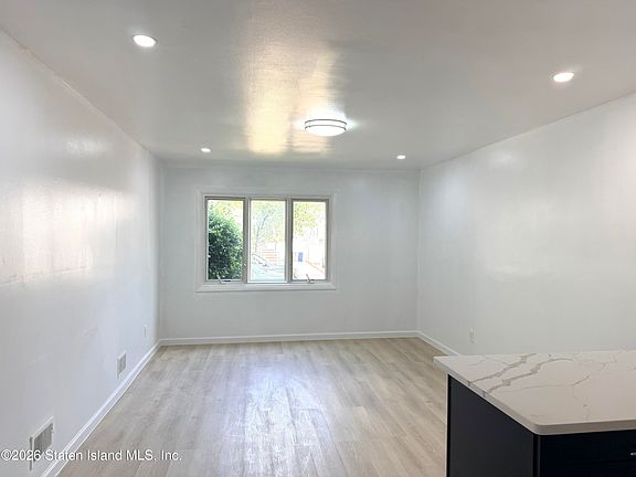 2nd image of 68 Cranford St Floor 1