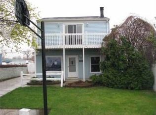 28878 Lowell St, Gibraltar, MI 48173