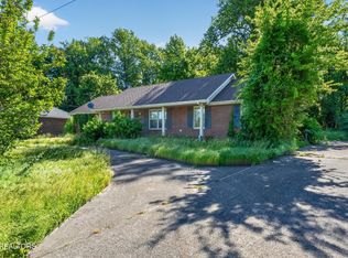 523 Linda Ln, Clarksville, TN 37042