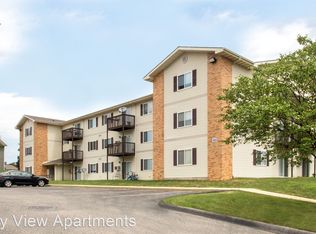 427 Ashton Pl NE #27, Cedar Rapids, IA 52402