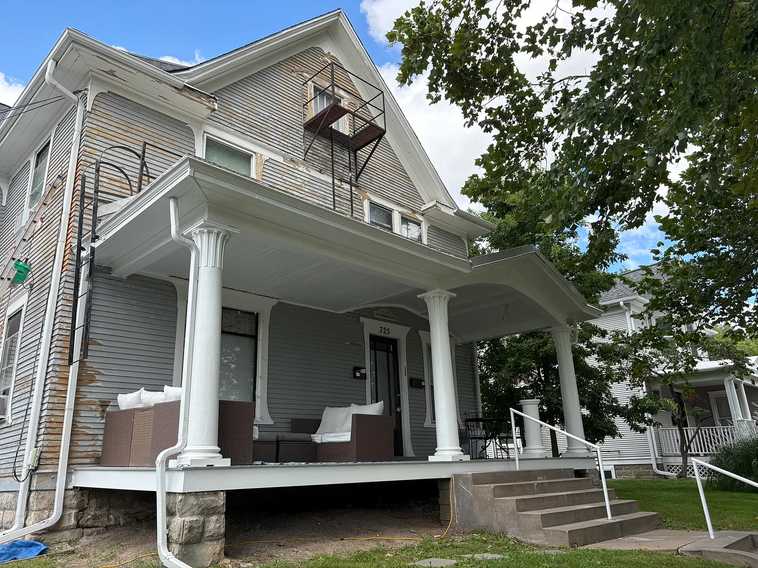 7 bed, 3352 sqft, $4,900 — Photo 2