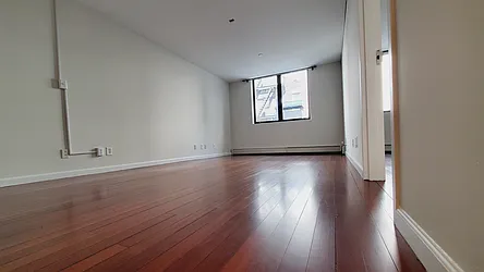 Rented by R New York