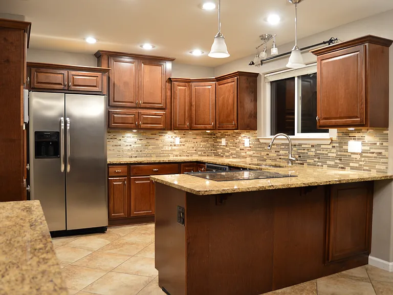11311 Vernon Way — Photo 7