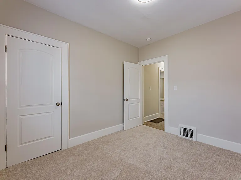 2727 Austin Ave — Photo 18