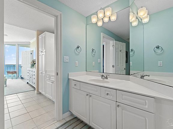 3rd image of 8499 Gulf Blvd APT 1505