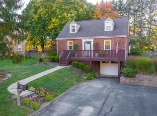 8665 Winchester Dr, Pittsburgh, PA 15237