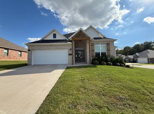 6049 W Quinn St, Fayetteville, AR 72704