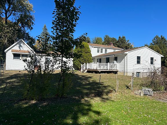 2nd image of 376 Nanny Hagen Rd