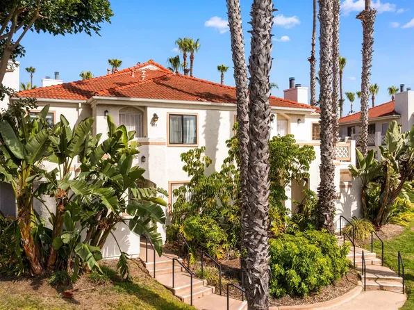 9302 Twin Trails Dr Unit 204, San Diego, CA 92129