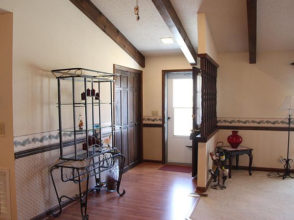 2nd image of 12 Eagle Ct