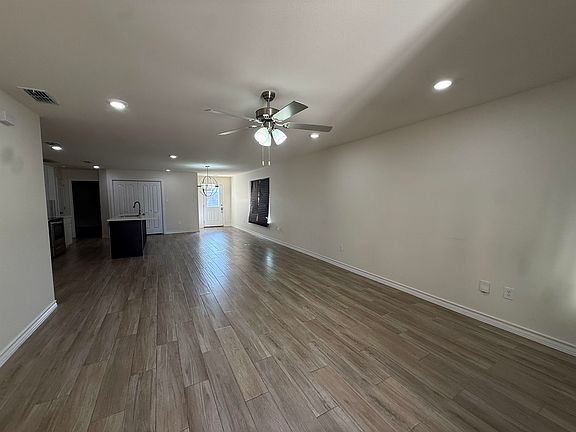 4th image of 5521 Texana St