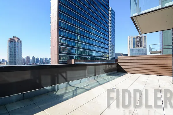 Rented by Fiddler Realty | media 75