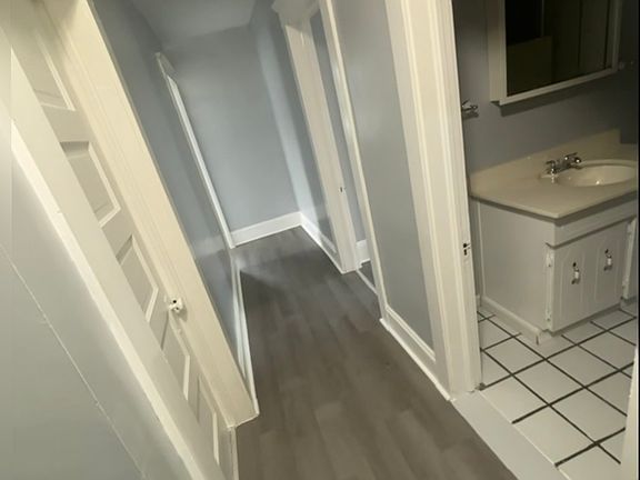 4th image of 615 W Morrell St
