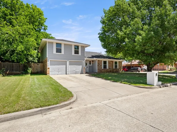 1233 Nicole Way, Burleson, TX 76028