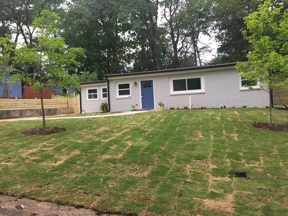 2nd image of 324 McDonald Ct