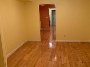 6923 68th St #1, Glendale, NY 11385